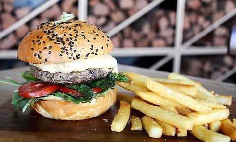 Mediterranea Restaurant - Accommodation Sunshine Coast 5