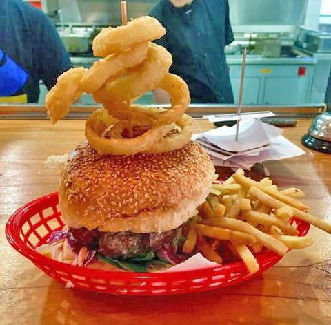 Tommy's - Accommodation Sunshine Coast 6