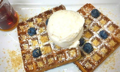 Jones Beach Cafe & Bakery - Accommodation Sunshine Coast 9