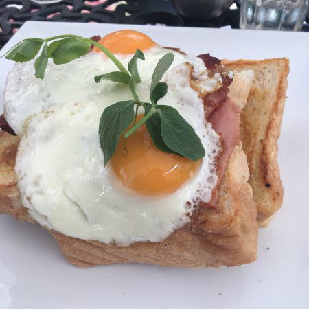 Strawberry Fair Cafe - Accommodation Sunshine Coast 0