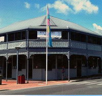 The New England Hotel - Accommodation Sunshine Coast