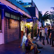 Bogart’s Bar & Grill - Accommodation Sunshine Coast 1