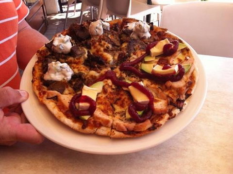 Zachary’s Gourmet Pizza Bar - Accommodation Sunshine Coast 0
