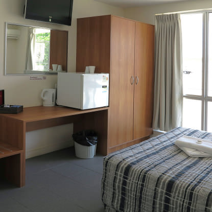Upper Ross Hotel - Accommodation Sunshine Coast 1