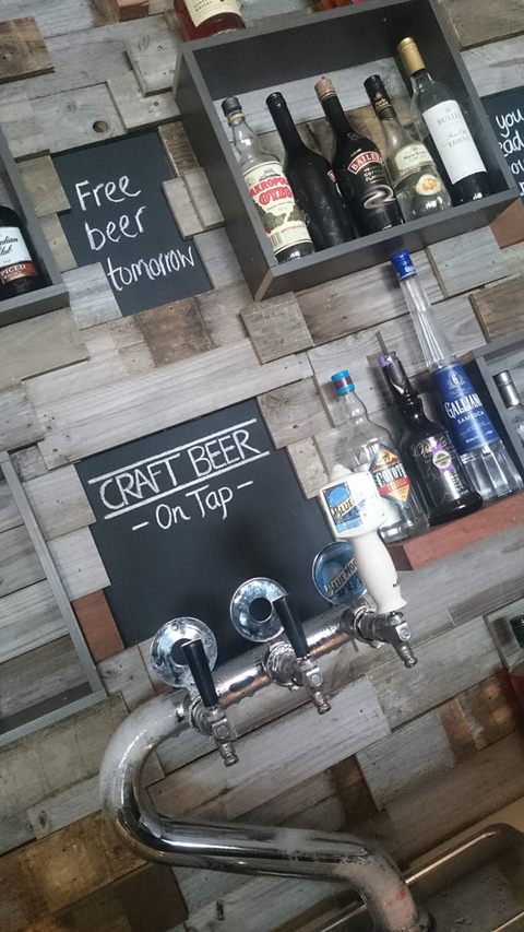 Denmans Beer Cafe - Accommodation Sunshine Coast 2