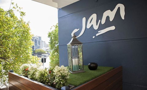 George's Paragon - Accommodation Sunshine Coast 24