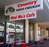 Mad Mo's - Accommodation Sunshine Coast