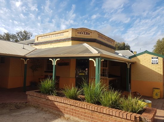 Jennacubbine WA Accommodation Sunshine Coast