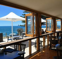 Penneshaw Hotel - Accommodation Sunshine Coast