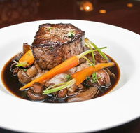 The Walnut Restaurant - Accommodation Sunshine Coast