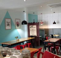 Chill Parlour Ayr - Accommodation Sunshine Coast