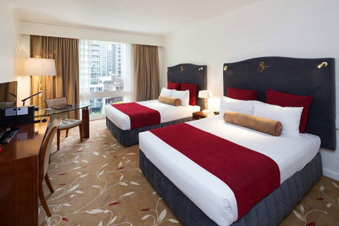 Royal on the Park - Accommodation Sunshine Coast 4