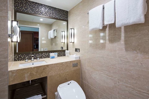 Royal on the Park - Accommodation Sunshine Coast 6