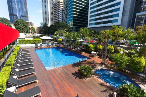 Royal on the Park - Accommodation Sunshine Coast 7
