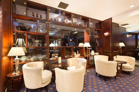 Royal on the Park - Accommodation Sunshine Coast 9
