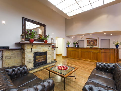 Hotel Grand Chancellor On Currie - Accommodation Sunshine Coast 1