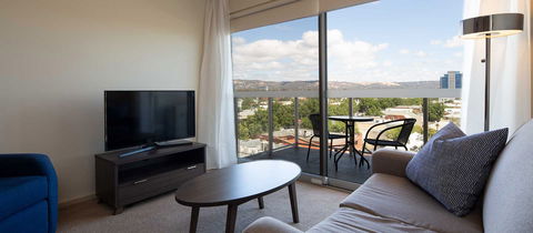 Hume Serviced Apartments - Accommodation Sunshine Coast 0