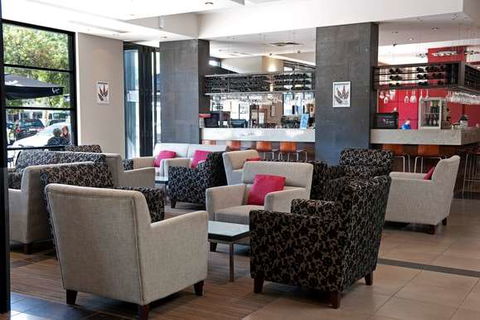 Mantra Hindmarsh Square - Accommodation Sunshine Coast 1
