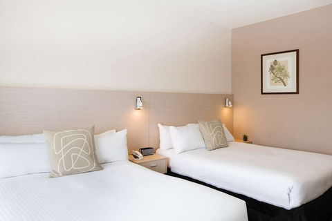 The Terrace Hotel - Accommodation Sunshine Coast 4