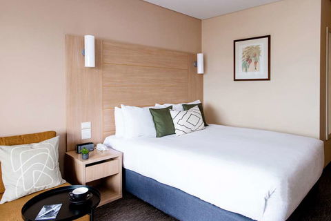 The Terrace Hotel - Accommodation Sunshine Coast 5