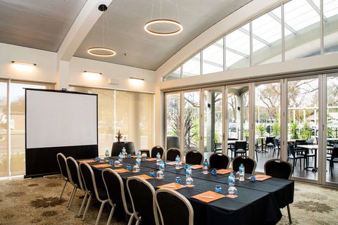 The Terrace Hotel - Accommodation Sunshine Coast 11