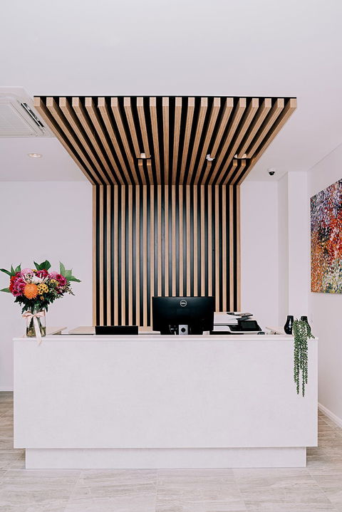Tom's Court Hotel - Accommodation Sunshine Coast 5
