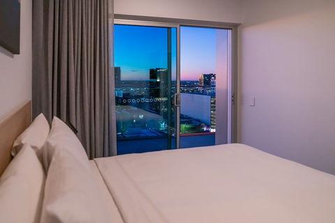 Tom's Court Hotel - Accommodation Sunshine Coast 15