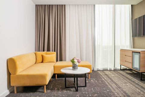 Crowne Plaza Adelaide - Accommodation Sunshine Coast 3