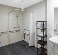 Meriton Serviced Apartments North Sydney - Accommodation Sunshine Coast