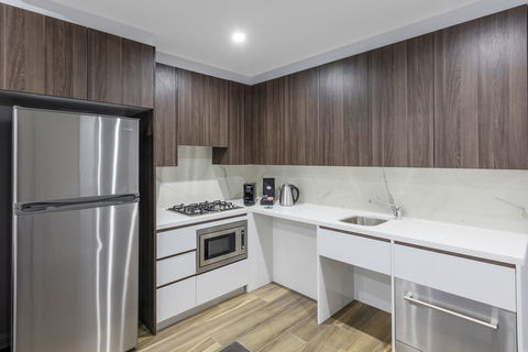 Meriton Serviced Apartments North Sydney - Accommodation Sunshine Coast 2