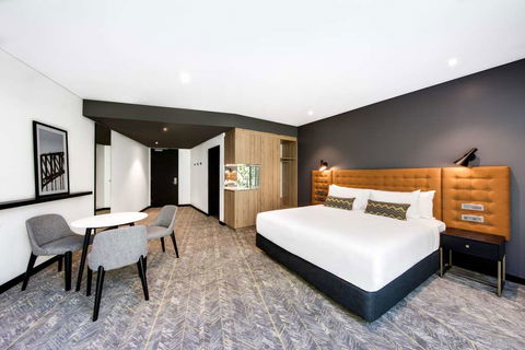 Vibe Hotel North Sydney - Accommodation Sunshine Coast 12
