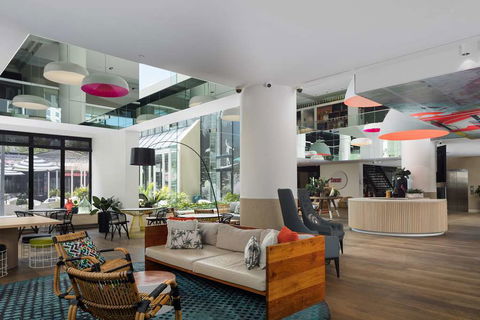 QT Gold Coast - Accommodation Sunshine Coast 2