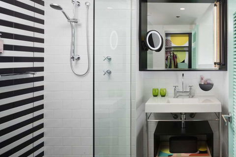 QT Gold Coast - Accommodation Sunshine Coast 4