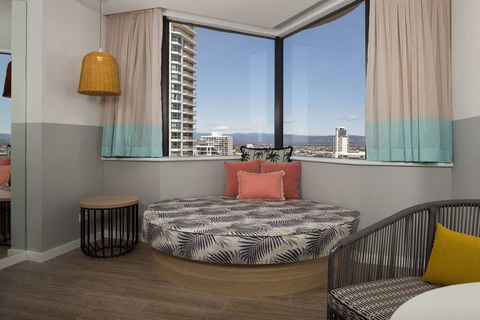 QT Gold Coast - Accommodation Sunshine Coast 5