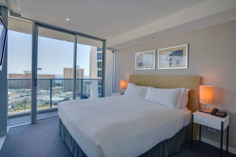 Hilton Surfers Paradise Hotel - Accommodation Sunshine Coast 4
