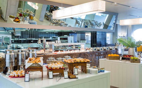 Hilton Surfers Paradise Hotel - Accommodation Sunshine Coast 10