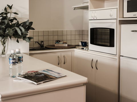Salamanca Suites - Accommodation Sunshine Coast 3