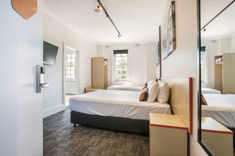 Nightcap at Regents Park Hotel - Accommodation Sunshine Coast 5