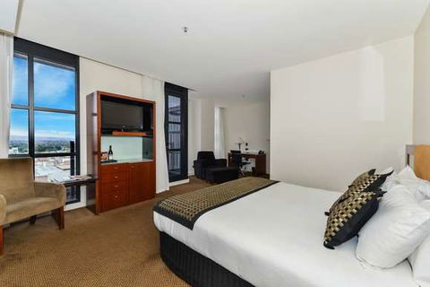 Peppers Waymouth Hotel - Accommodation Sunshine Coast 2