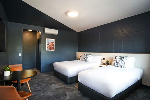 HotelMOTEL - Accommodation Sunshine Coast 7