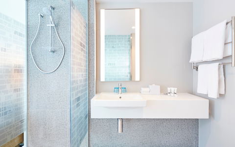 Holiday Inn Express Adelaide City Centre - Accommodation Sunshine Coast 8