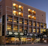 Adelaide Riviera Hotel - Accommodation Sunshine Coast
