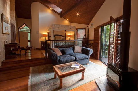 Escarpment Retreat - Accommodation Sunshine Coast 2