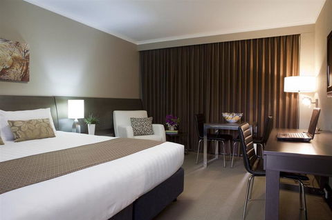 Pavilion on Northbourne - Accommodation Sunshine Coast 3