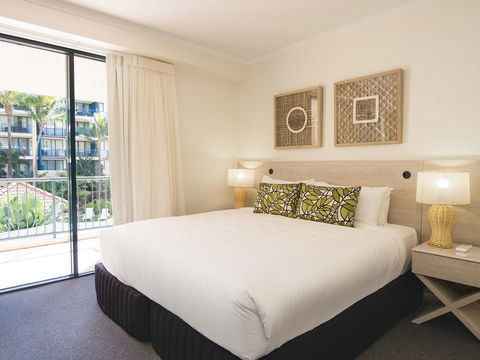 Oaks Seaforth Resort - Accommodation Sunshine Coast 0