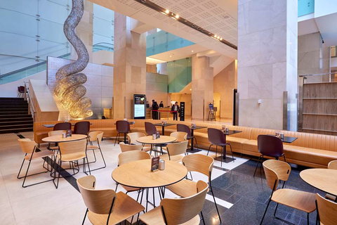 Hilton Sydney - Accommodation Sunshine Coast 3