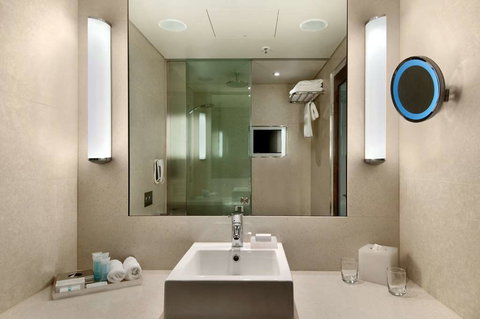 Hilton Sydney - Accommodation Sunshine Coast 6
