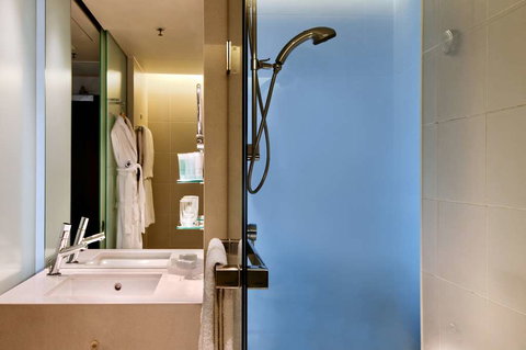 Hilton Sydney - Accommodation Sunshine Coast 7