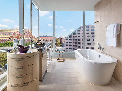 Sofitel Sydney Darling Harbour - Accommodation Sunshine Coast 3