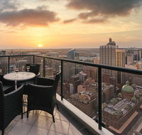 Meriton Suites Pitt Street - Accommodation Sunshine Coast
